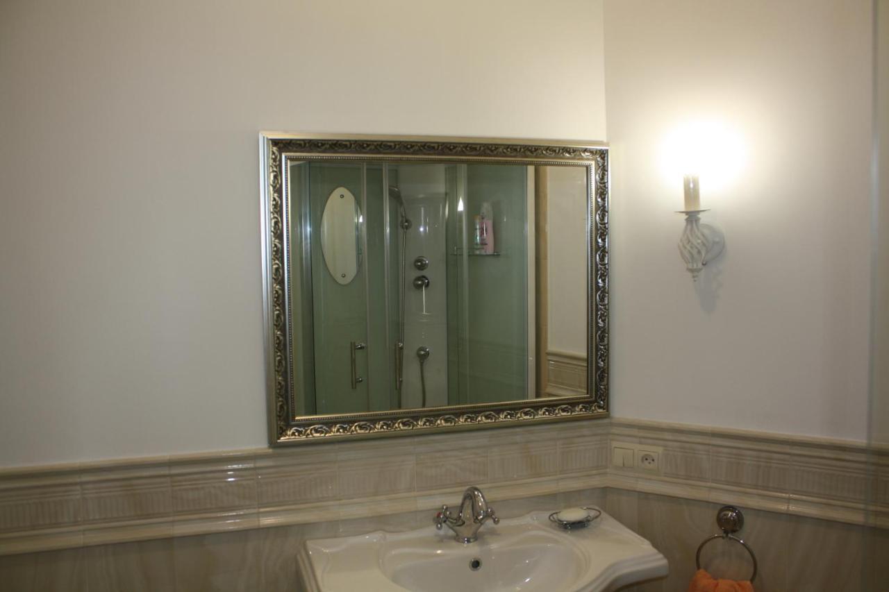 Apartment in the city center Gomel Extérieur photo