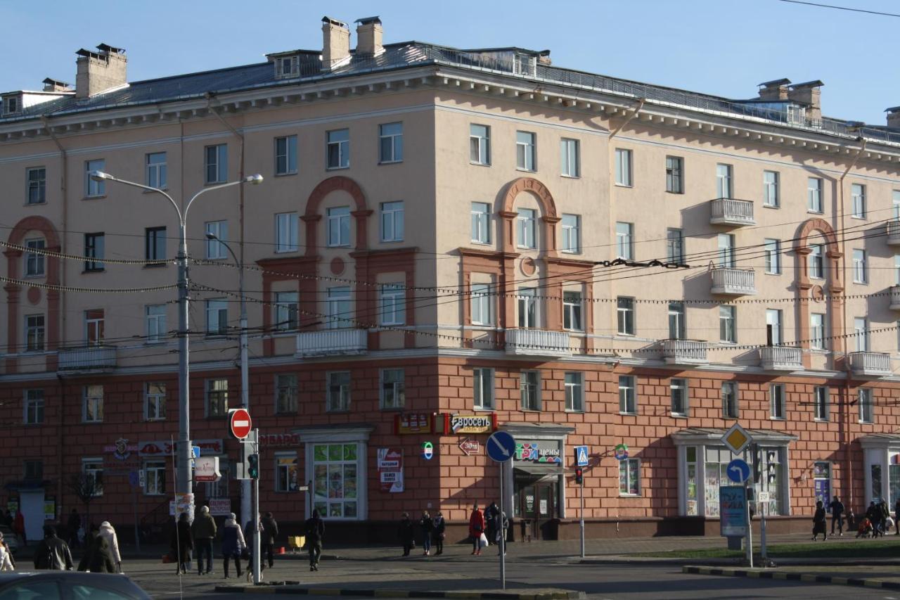 Apartment in the city center Gomel Extérieur photo